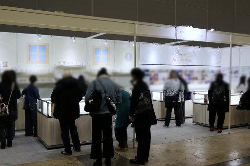 画像ギャラリー No.036のサムネイル画像 / 「プロジェクトセカイ」実在感が向上した3DCGライブをレポート。初音ミクや巡音ルカ,作中に登場する音楽ユニットのメンバーが等身大の姿で歌う!