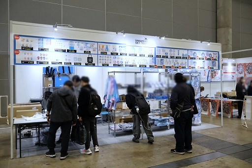 画像ギャラリー No.038のサムネイル画像 / 「プロジェクトセカイ」実在感が向上した3DCGライブをレポート。初音ミクや巡音ルカ,作中に登場する音楽ユニットのメンバーが等身大の姿で歌う!