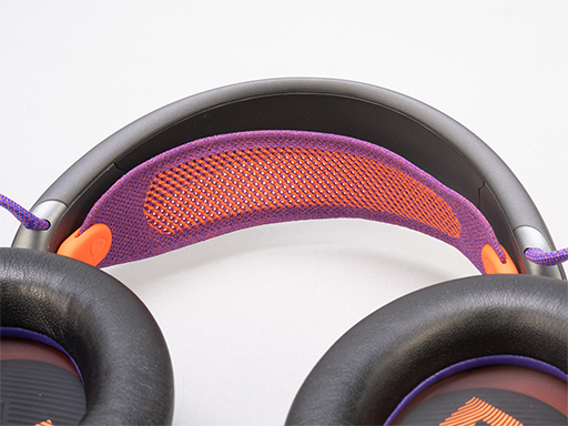 画像ギャラリー No.015のサムネイル画像 / 妥協せずいい音でゲームを楽しむなら「JBL Quantum 950 Wireless」が一押し。フラグシップらしい機能全盛りのワイヤレスヘッドセット【PR】