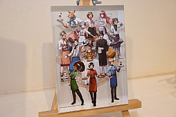 画像ギャラリー No.033のサムネイル画像 / 2周年を迎えた「百英雄伝」がコラボカフェを実施。12名の描き下ろしイラストが飾られている店内の様子をレポート