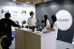 画像ギャラリー No.008のサムネイル画像 / 量販店でよく見るGameSirと，BIGBIG WONから独立したデザイナーがたち上げたLead Joyの最新ゲームパッドの見どころは？［TGS2025］
