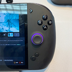 画像ギャラリー No.009のサムネイル画像 / 外付け液冷ユニットで性能を絞り出せる携帯型ゲームPC「OneXFly APEX」の予約受付がスタート