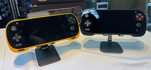 画像ギャラリー No.017のサムネイル画像 / 2画面を搭載したニンテンドー3DS風のAYANEO製携帯型ゲームPCとAndroidゲーム機の予約がスタート