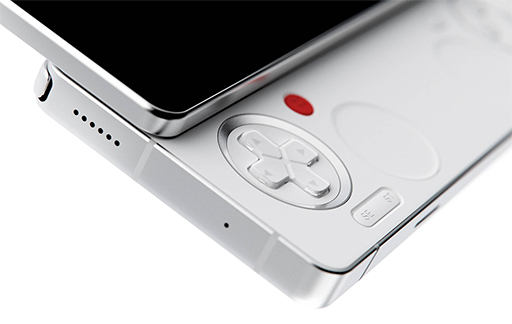 画像ギャラリー No.004のサムネイル画像 / Xperia Play風のスライド式ディスプレイを搭載したゲーマー向けスマートフォン「AYANEO Pocket PLAY」が発表に