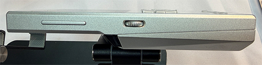 画像ギャラリー No.009のサムネイル画像 / ゲームボーイ風のおしゃれな縦型Androidゲーム機「AYANEO Pocket VERT」の国内予約がスタート