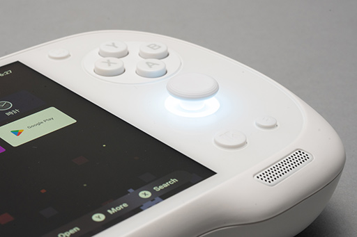 画像ギャラリー No.010のサムネイル画像 / 国内版より高スペックなAYANEOのAndroid携帯型ゲーム機「Pocket FIT 8 Elite」を試す。出来のいい端末で性能も高い