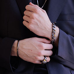 画像ギャラリー No.015のサムネイル画像 / 「龍が如く」，ジュエリーブランド「OX JEWELRy」とコラボ。予約を受付中