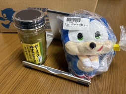 画像ギャラリー No.014のサムネイル画像 / 「セガUFOキャッチャーオンライン」がリニューアル。「ソニック宅配便」は獲得した景品が，これまでよりも早く手元に届く！