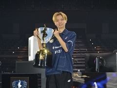 �Υ��󥿥ӥ塼�ϥץ�1ǯ�ܤˤ��������ʡ����Ϥ����꤬�֥��ץ��󥫥å�12�פ��������Ƕ��ξι��100���ɥ�������ͥ��ľ��ο������äƤ��ä�