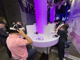 画像ギャラリー No.030のサムネイル画像 / サイレントヒル×第四境界の「SILENT HILL f　残置物展」を体験。今年のKONAMIブースは，メインステージを挟んで陰と陽？［TGS2025］