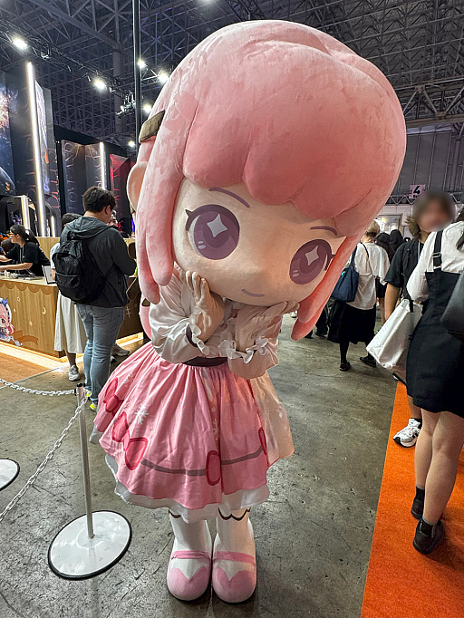 画像ギャラリー No.002のサムネイル画像 / かわいさとときめきが詰まった！ 「Infold Games」ブースレポート。「インフィニティニキ」と「恋と深空」を体験［TGS2025］