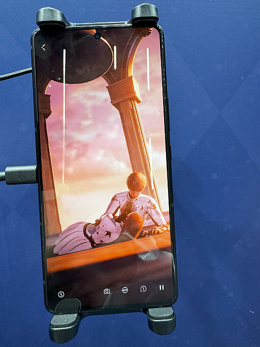 画像ギャラリー No.011のサムネイル画像 / かわいさとときめきが詰まった！ 「Infold Games」ブースレポート。「インフィニティニキ」と「恋と深空」を体験［TGS2025］