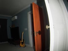 残された映像から恐怖を追体験するホラーゲーム「Paranormal Tales」。騒音に悩まされる男に何が起こったのか