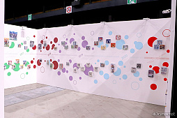 画像ギャラリー No.078のサムネイル画像 / アイドルとの思い出をたどれるワンダーランドが出現。「UTA☆PRI WONDERLAND-15th Anniversary-」会場レポート