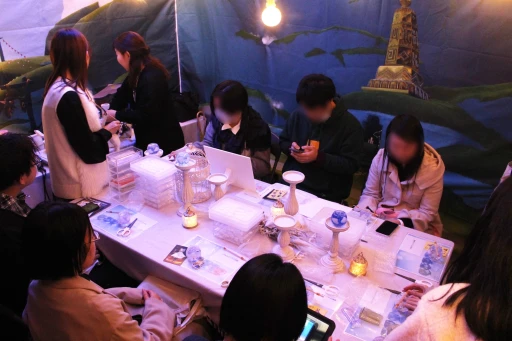 画像ギャラリー No.007のサムネイル画像 / 東京タワーのキャンドルイベントに「Sky 星を紡ぐ子どもたち」が出展。無数のキャンドルが灯る中，作中楽曲のライブパフォーマンスが響きわたる