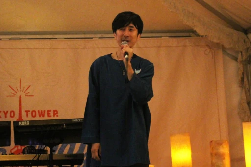 画像ギャラリー No.011のサムネイル画像 / 東京タワーのキャンドルイベントに「Sky 星を紡ぐ子どもたち」が出展。無数のキャンドルが灯る中，作中楽曲のライブパフォーマンスが響きわたる