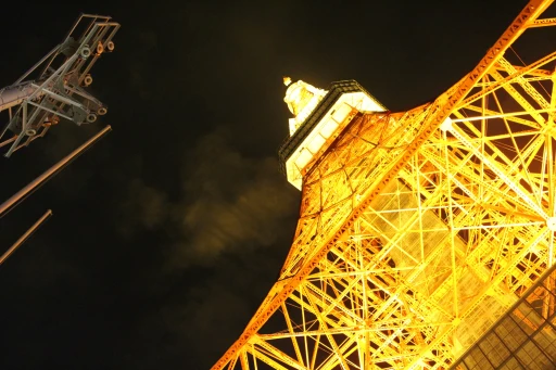 画像ギャラリー No.017のサムネイル画像 / 東京タワーのキャンドルイベントに「Sky 星を紡ぐ子どもたち」が出展。無数のキャンドルが灯る中，作中楽曲のライブパフォーマンスが響きわたる