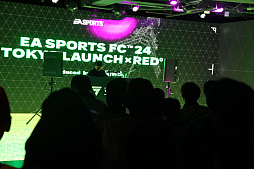 画像集 No.016のサムネイル画像 / 元サッカー女子日本代表・澤 穂希さんも駆けつけた「EA SPORTS FC24」のローンチイベントレポート。東京タワーがシリーズのキーカラー“Pitch Green”に染まる点灯式を実施
