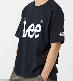 画像ギャラリー No.009のサムネイル画像 / 「リトルナイトメア3」,Leeとのコラボアパレル商品の受注販売を開始。アローンの人形のTシャツが不気味でかわいい