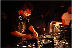 画像ギャラリー No.008のサムネイル画像 / 「リッジレーサー」，30周年記念DJイベントの音源を収録したライブ盤の発売が決定。受注締切は7月29日23：59