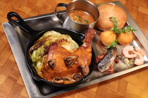 ���������꡼ No.006�Υ���ͥ������ / USJ�ߡ֥�󥹥����ϥ󥿡��磻�륺�ץ���ܤ����ָ���ǳ����档�ÿ�²���С��Υ����Ȥ������դˤ�������ܥ쥹�ȥ��ȡ�AR������ץ�꡼���θ����Ƥ���