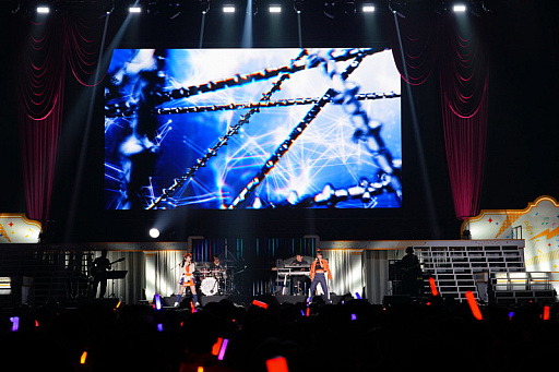 画像ギャラリー No.024のサムネイル画像 / 「学園アイドルマスター 初星音楽祭」視聴レポ。13人のアイドルが全力パフォーマンスで魅せた公演は,コラボ楽曲や生バンド,ダンサーも登場