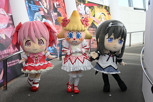 画像ギャラリー No.023のサムネイル画像 / 「東京スカイツリー×魔法少女まどか☆マギカ 月夜のワルツ」内覧会レポート。ソラカラちゃんは,鹿目まどかをイメージしたコスチュームに