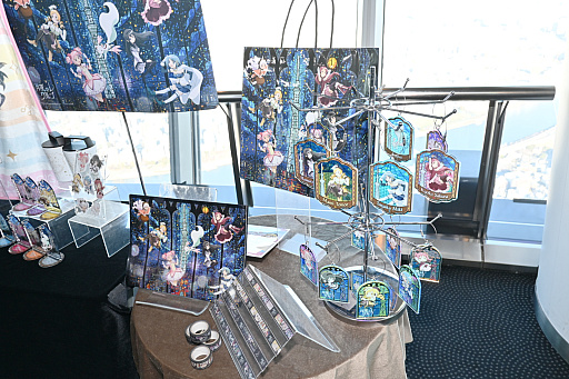 画像ギャラリー No.031のサムネイル画像 / 「東京スカイツリー×魔法少女まどか☆マギカ　月夜のワルツ」内覧会レポート。ソラカラちゃんは，鹿目まどかをイメージしたコスチュームに