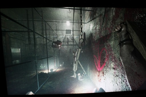 画像ギャラリー No.004のサムネイル画像 / 「クルーエルティ」PS5版プレイレポート。自分の状況が分からない中で，閉鎖された空間からの脱出を試みる和製スプラッタホラー［TGS2025］