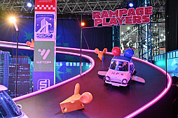 画像ギャラリー No.032のサムネイル画像 / 話題のNTEのスマホ版をTGSでプレイしてきた！ アーバンな都市風ブースで確かめよう。TGS会場では交通安全教育にもご注意！［TGS2025］【PR】