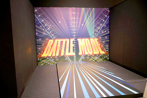 画像ギャラリー No.016のサムネイル画像 / 神々しく鎮座する「金のオバレ像」！　大量のフォトスポットで作品世界を楽しめる「KING OF PRISM 10th ANNIVERSARY展」レポート