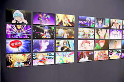 画像ギャラリー No.025のサムネイル画像 / 神々しく鎮座する「金のオバレ像」！　大量のフォトスポットで作品世界を楽しめる「KING OF PRISM 10th ANNIVERSARY展」レポート