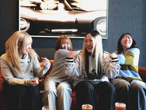 画像ギャラリー No.042のサムネイル画像 / ［インタビュー］4人でゲームを作って食べていくのが夢。日本のサブカルで育った韓国オタク4人組が，好きなものを詰め込んで作る残酷な人形劇×推理ADV「KILLA」