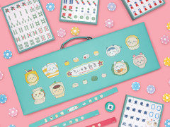 「ちいかわ」の麻雀セットや“飲茶姿”のマスコットがかわいい。香港で開催の特別展「CHIIKAWA DAYS」にてグッズを販売