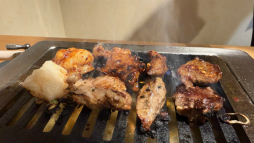 画像ギャラリー No.010のサムネイル画像 / 「ペルソナ５: The Phantom X」と焼肉ふたごがコラボ。ふたつの味が楽しめるコラボメニューに松澤ネキさん，百花繚乱さんも絶賛