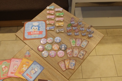画像ギャラリー No.015のサムネイル画像 / 「SONIC & FRIENDS（ソニック＆フレンズ）」コラボカフェ，本日オープン。可愛いソニック達がもてなしてくれる癒やし空間を紹介