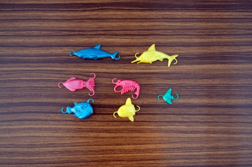 画像ギャラリー No.004のサムネイル画像 / ボードゲームなのにアクションが勝負を分ける!“釣りキチ”でも“日誌”でもない,「釣りバカ大将ゲーム」 昭和・平成レトロボードゲーム大百科 第7回