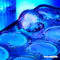 画像ギャラリー No.019のサムネイル画像 / 「超合金 サムス・アラン」＆「メトロイド」新グッズの予約受付が開始。アームキャノン風のクッションピローやシリコントレーなど