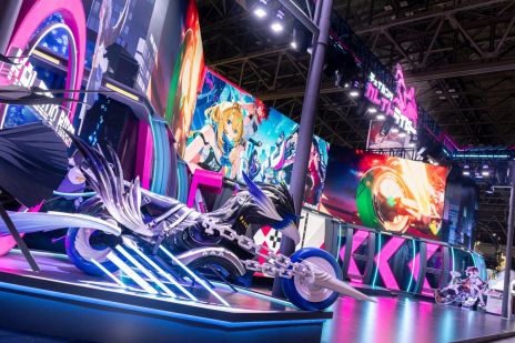 画像ギャラリー No.004のサムネイル画像 / 「チェイシング・カレイドライダー」，東京ゲームショウ2025に出展。ゲーム内の基地をモチーフにしたエリアで試遊が可能［TGS2025］