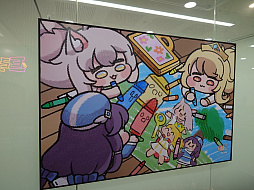 画像ギャラリー No.010のサムネイル画像 / 「トリッカル・もちもちほっペ大作戦」開発元のEPID Gamesを見学に韓国へ。同人グッズやミームに溢れるオタクカンパニー