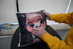 画像ギャラリー No.018のサムネイル画像 / 「トリッカル・もちもちほっペ大作戦」開発元のEPID Gamesを見学に韓国へ。同人グッズやミームに溢れるオタクカンパニー