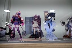 画像ギャラリー No.072のサムネイル画像 / 「トリッカル・もちもちほっペ大作戦」開発元のEPID Gamesを見学に韓国へ。同人グッズやミームに溢れるオタクカンパニー