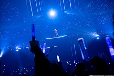 画像ギャラリー No.002のサムネイル画像 / 「アイマス」如月千早の武道館単独公演「OathONE」をレポート。765プロの蒼き歌姫が,花道を歩き,美しい歌声を響かせた