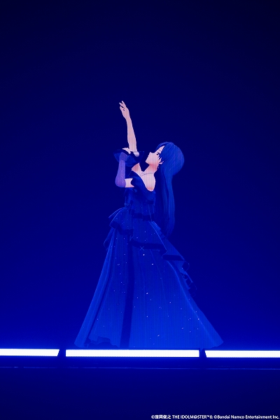 画像ギャラリー No.006のサムネイル画像 / 「アイマス」如月千早の武道館単独公演「OathONE」をレポート。765プロの蒼き歌姫が,花道を歩き,美しい歌声を響かせた