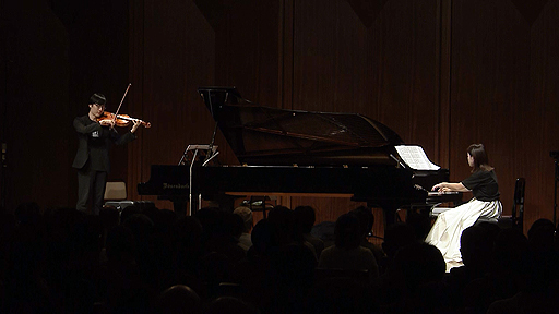 画像ギャラリー No.006のサムネイル画像 / 東野美紀氏の名曲が2台ピアノできらめいた! 「NEVER ENDING MELODIES」レポート