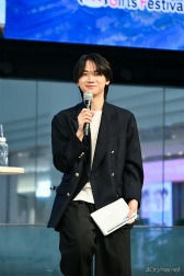 画像ギャラリー No.017のサムネイル画像 / 「『遙かなる時空の中で 龍宮の神子』スペシャルステージ in AGF2025」レポート。神気注入＆添い寝システムにキャスト陣もドキドキ！