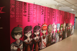 画像ギャラリー No.007のサムネイル画像 / 「ダンガンロンパ15周年記念展」が3月16日まで東京・上野にて開催中。シリーズならではのギミックが施された，ファン必見の展示が満載