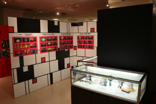 画像ギャラリー No.029のサムネイル画像 / 「ダンガンロンパ15周年記念展」が3月16日まで東京・上野にて開催中。シリーズならではのギミックが施された，ファン必見の展示が満載