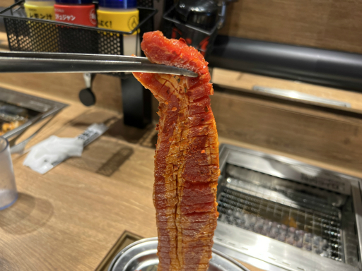 画像ギャラリー No.009のサムネイル画像 / 「焼肉ライク」が神室町昭和通りに開店!? 「龍が如く 極3 / 龍が如く3外伝 Dark Ties」コラボ試食会で“特上ホルモン”を堪能してきた