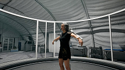 画像ギャラリー No.011のサムネイル画像 / 噛み傷，赤い目，高熱などゾンビ化の兆候を見極めて対処。ゾンビ検問シム「Quarantine Zone: The Last Check」本日発売